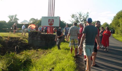 Odhalenie obnovených vstupných tabúľ do obce Ilija