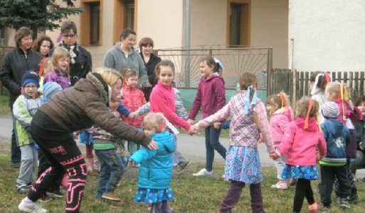 Sviatok Jari Pálenie moreny Ilija jar 2015