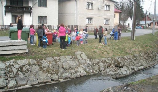 Sviatok Jari Pálenie moreny Ilija jar 2015