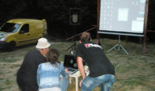 Premietanie divadelnej hry Sirota z r.1992 herci z Ilije