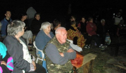 Premietanie divadelnej hry Sirota z r.1992 herci z Ilije