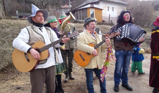 Hajnál - fašiangový sprievod