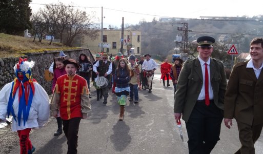 Hajnál - fašiangový sprievod